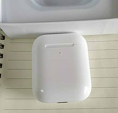 i80 TWS Bluetooth Earbuds with Wireless Charging